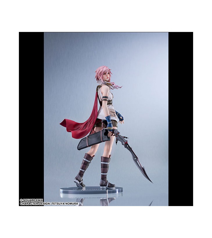 FINAL FANTASY XIII STATUE...