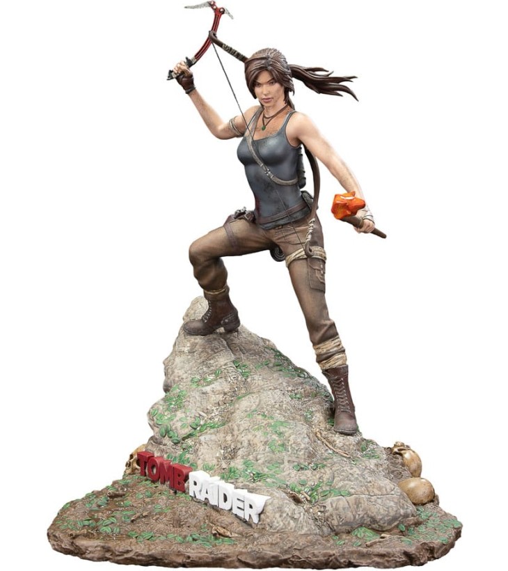 TOMB RAIDER STATUE LARA...